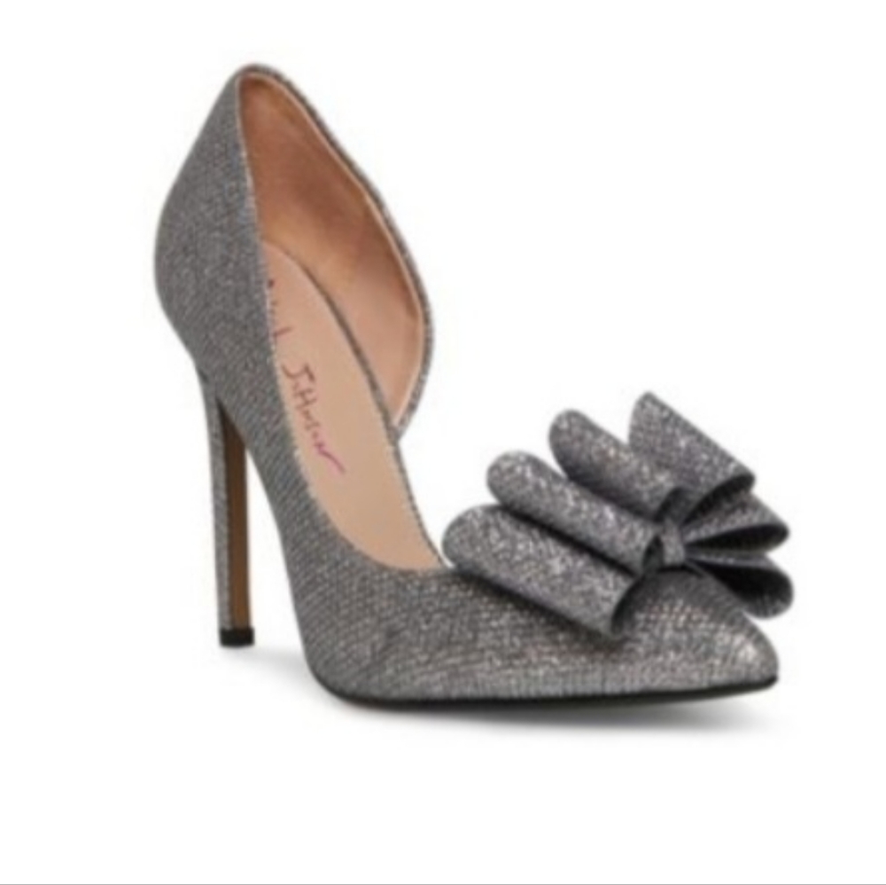 Betsey Johnson Prince d'Orsay Pump